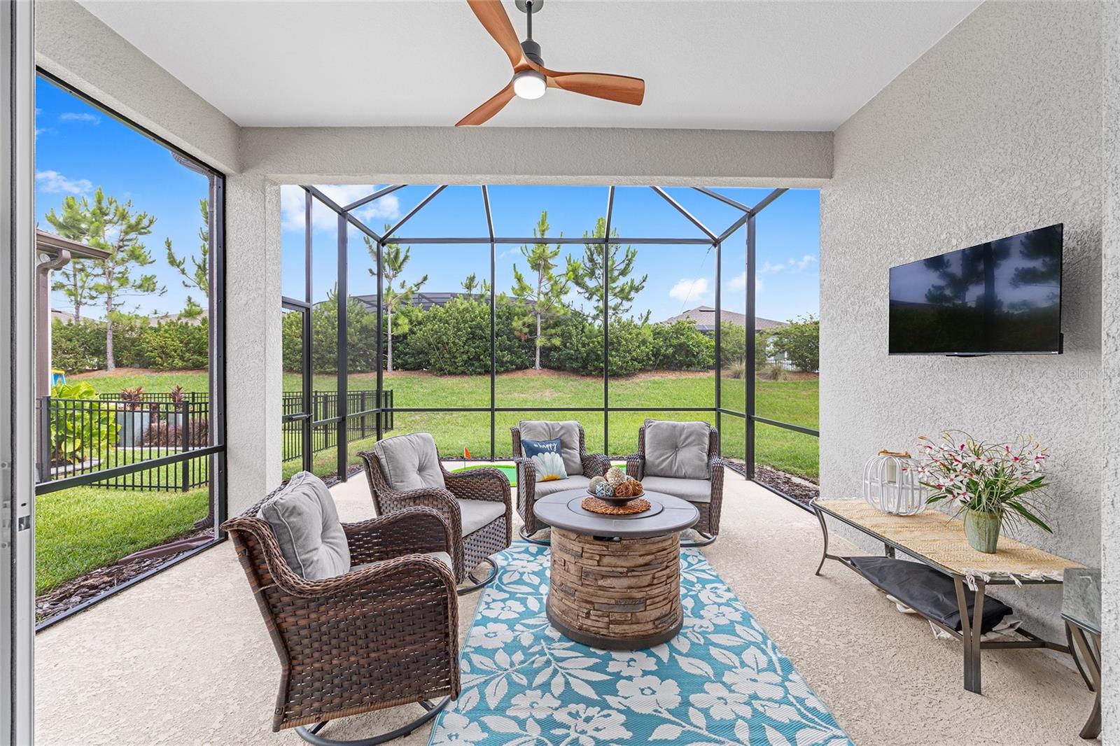 Image 34 of 39 For 8809 61st Loop