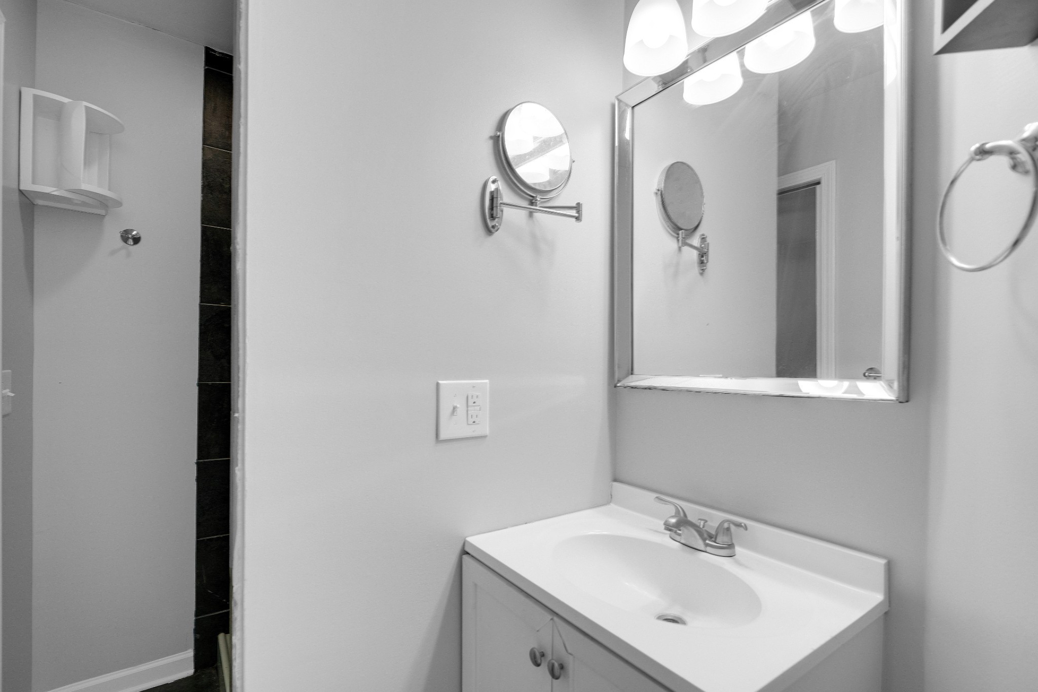 Image 17 of 85 For 402 127th Place