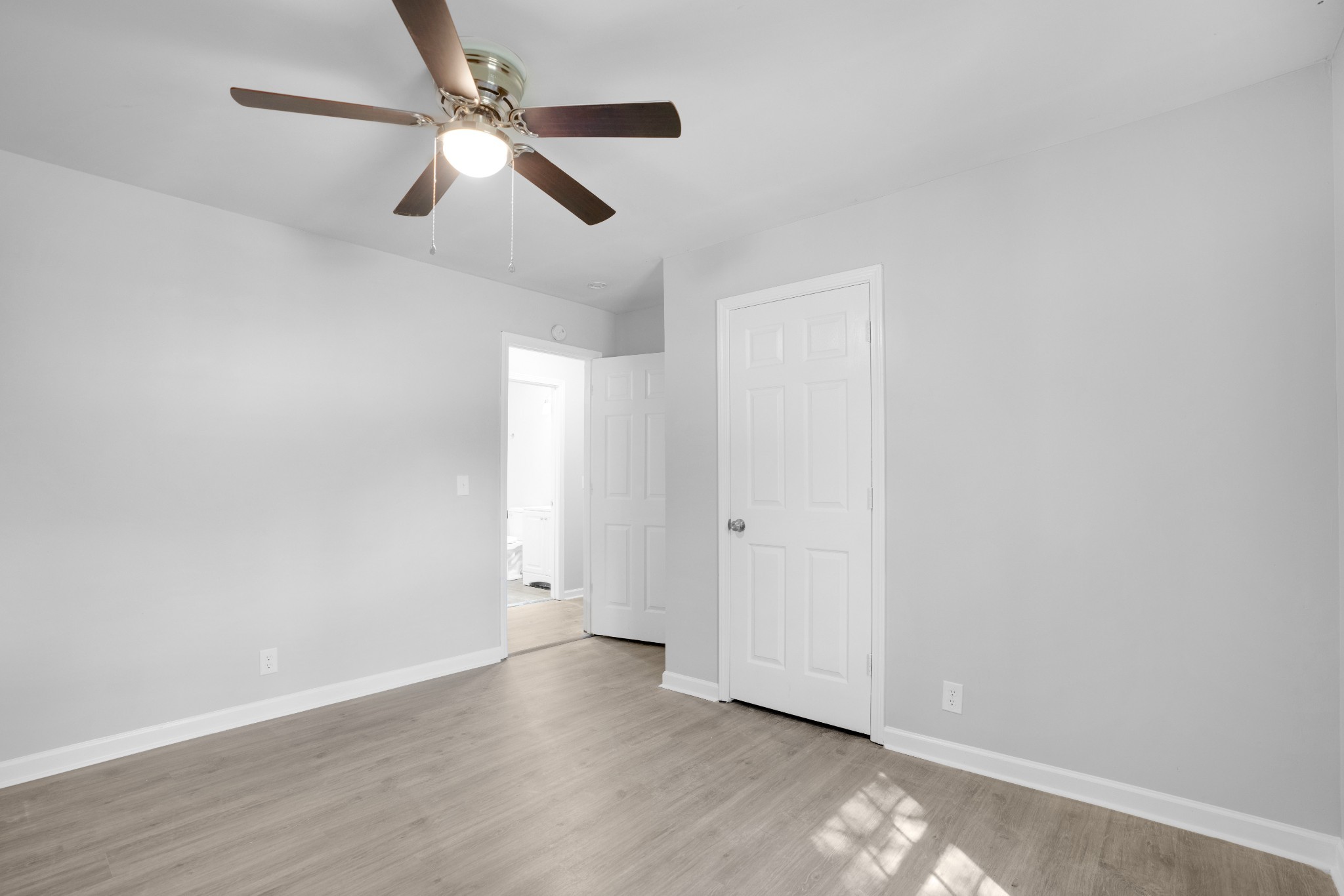 Image 22 of 85 For 402 127th Place