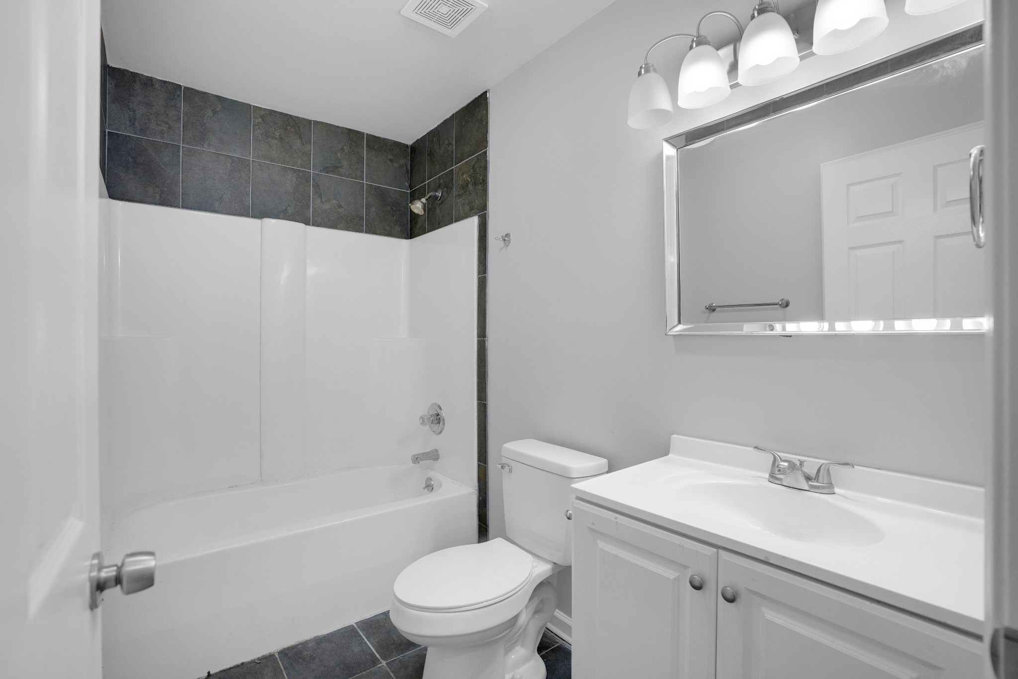 Image 23 of 85 For 402 127th Place