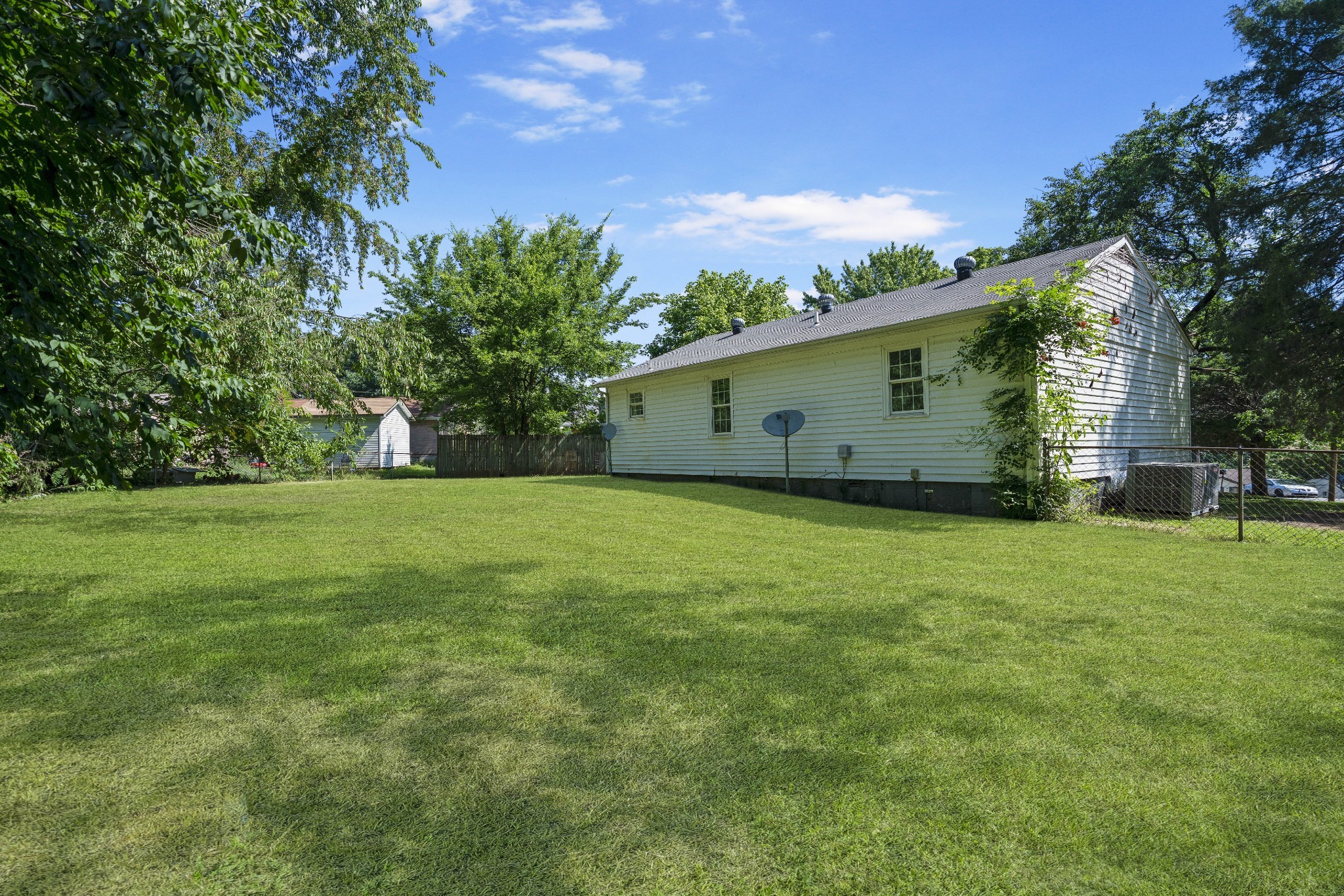 Image 25 of 85 For 402 127th Place