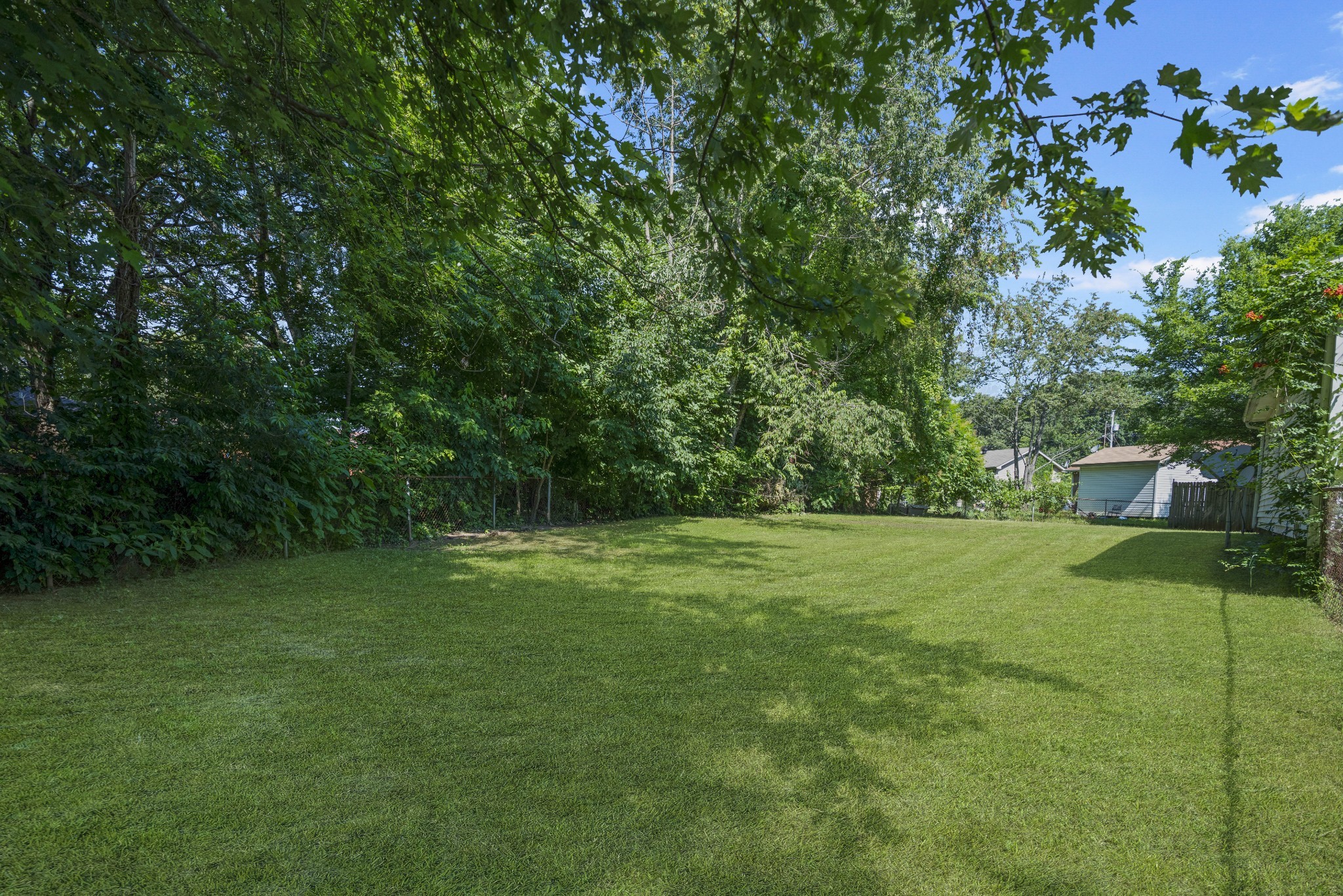 Image 28 of 85 For 402 127th Place