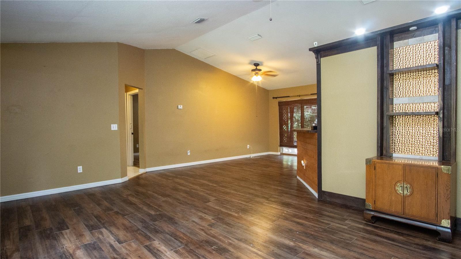 Image 4 of 49 For 4026 186th Court