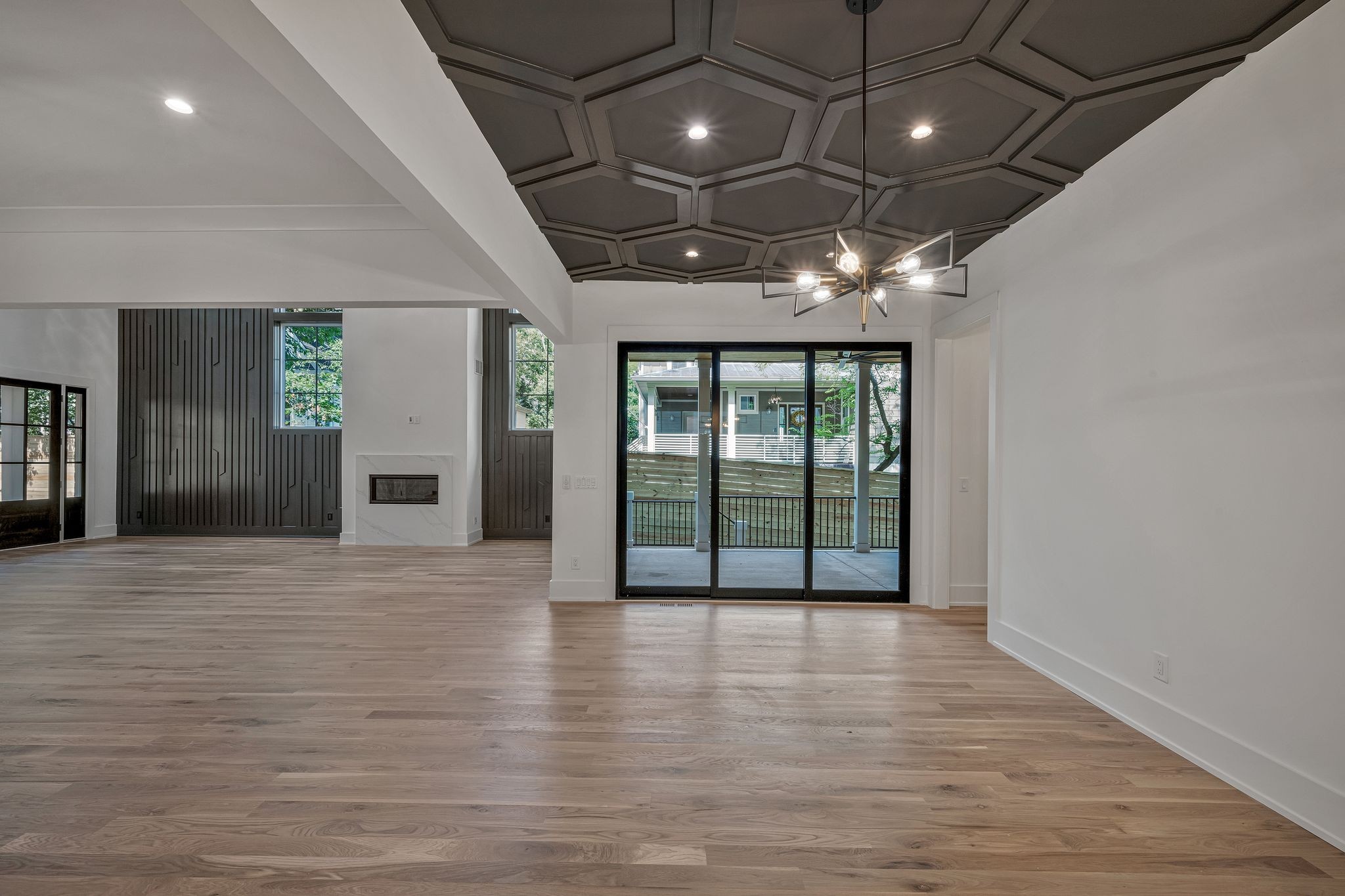 Image 20 of 32 For 9857 13th Court