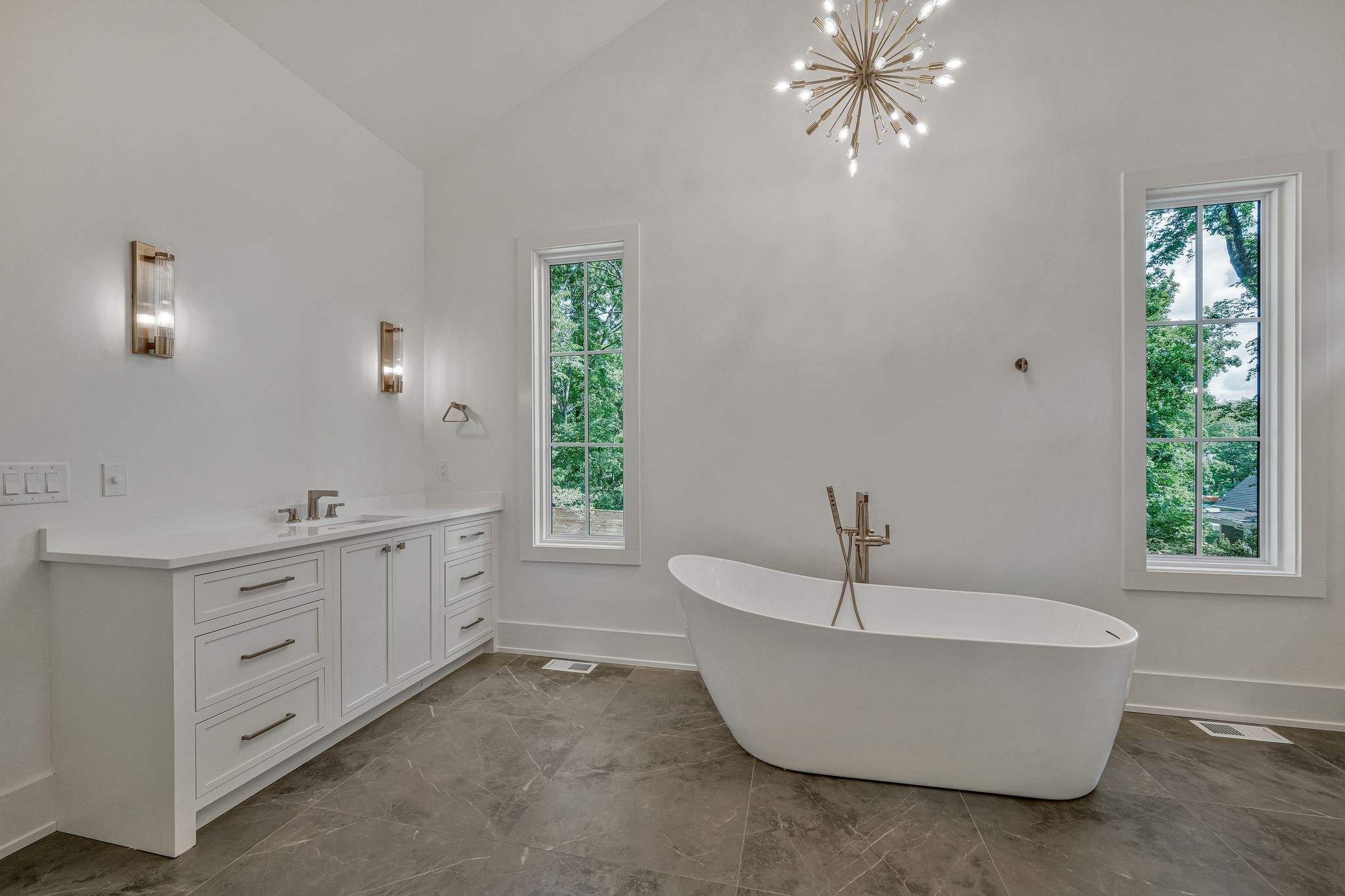 Image 28 of 32 For 9857 13th Court