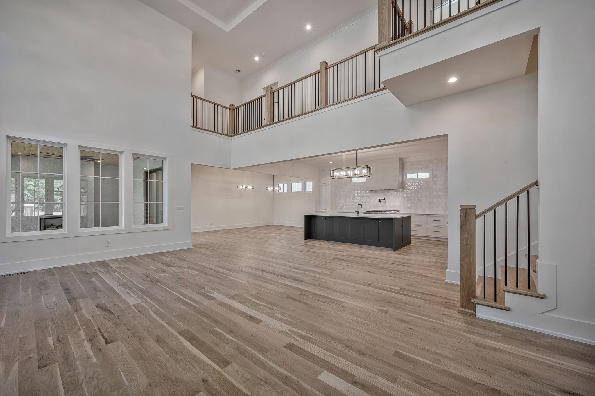Image 7 of 32 For 9857 13th Court