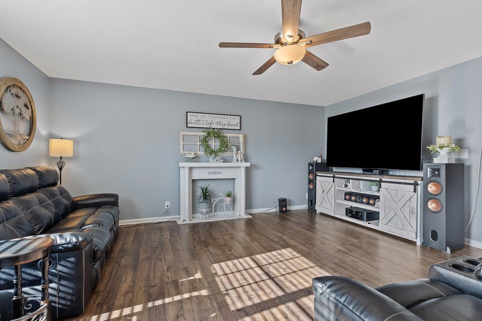 Image 12 of 21 For 1121 30th Avenue
