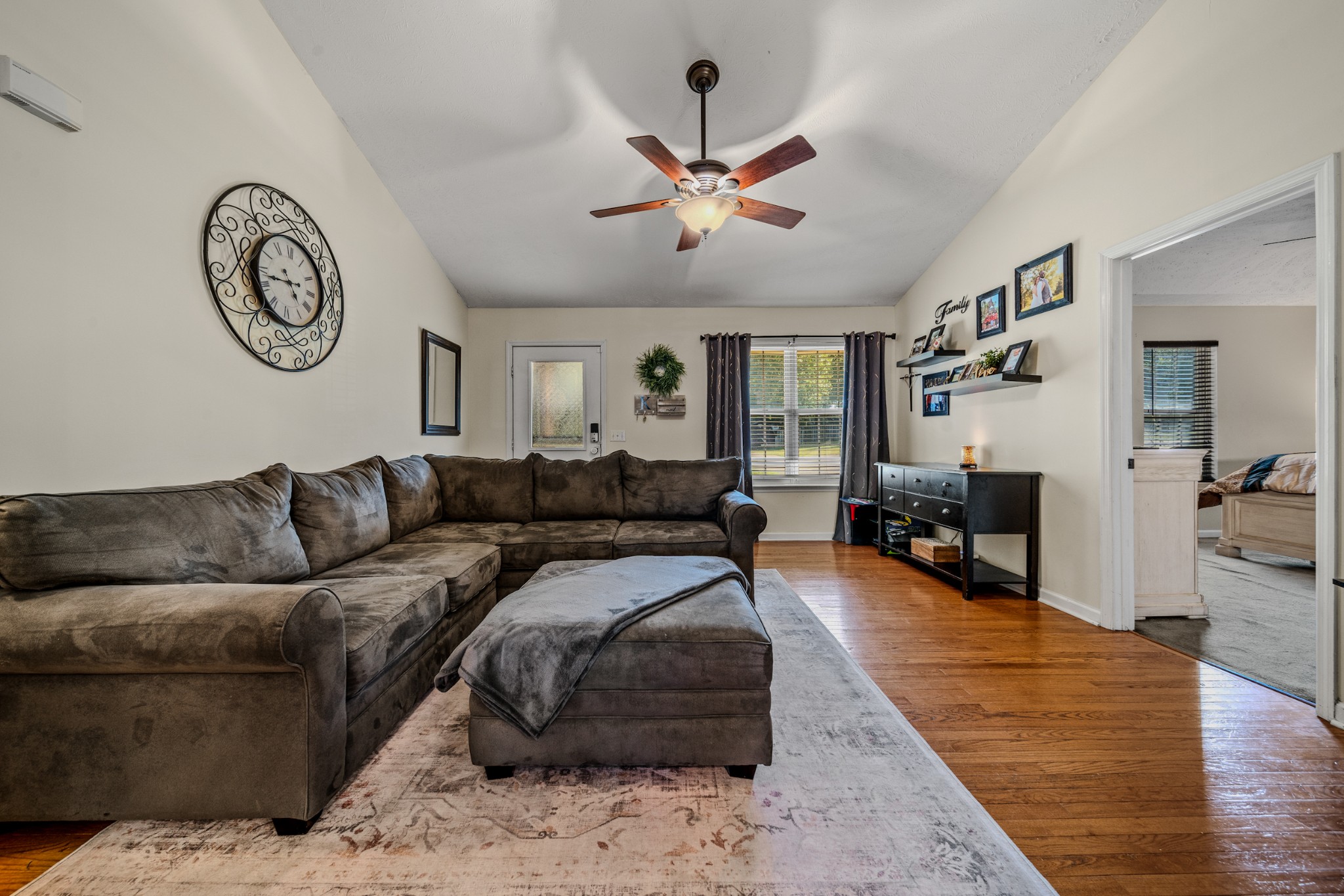 Image 3 of 8 For 1745-1745 2nd Street 3