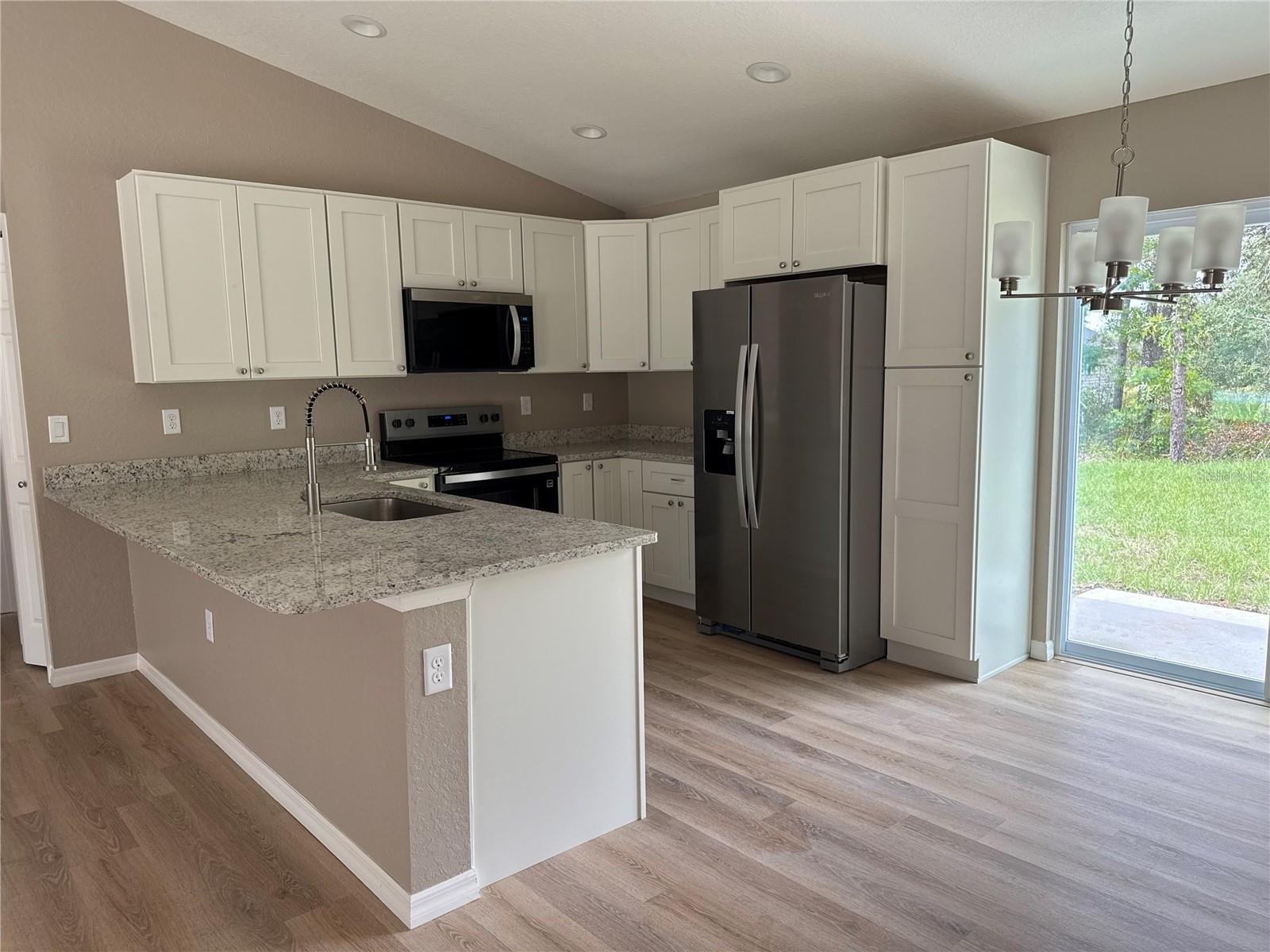 Image 4 of 13 For 14658 112th Place