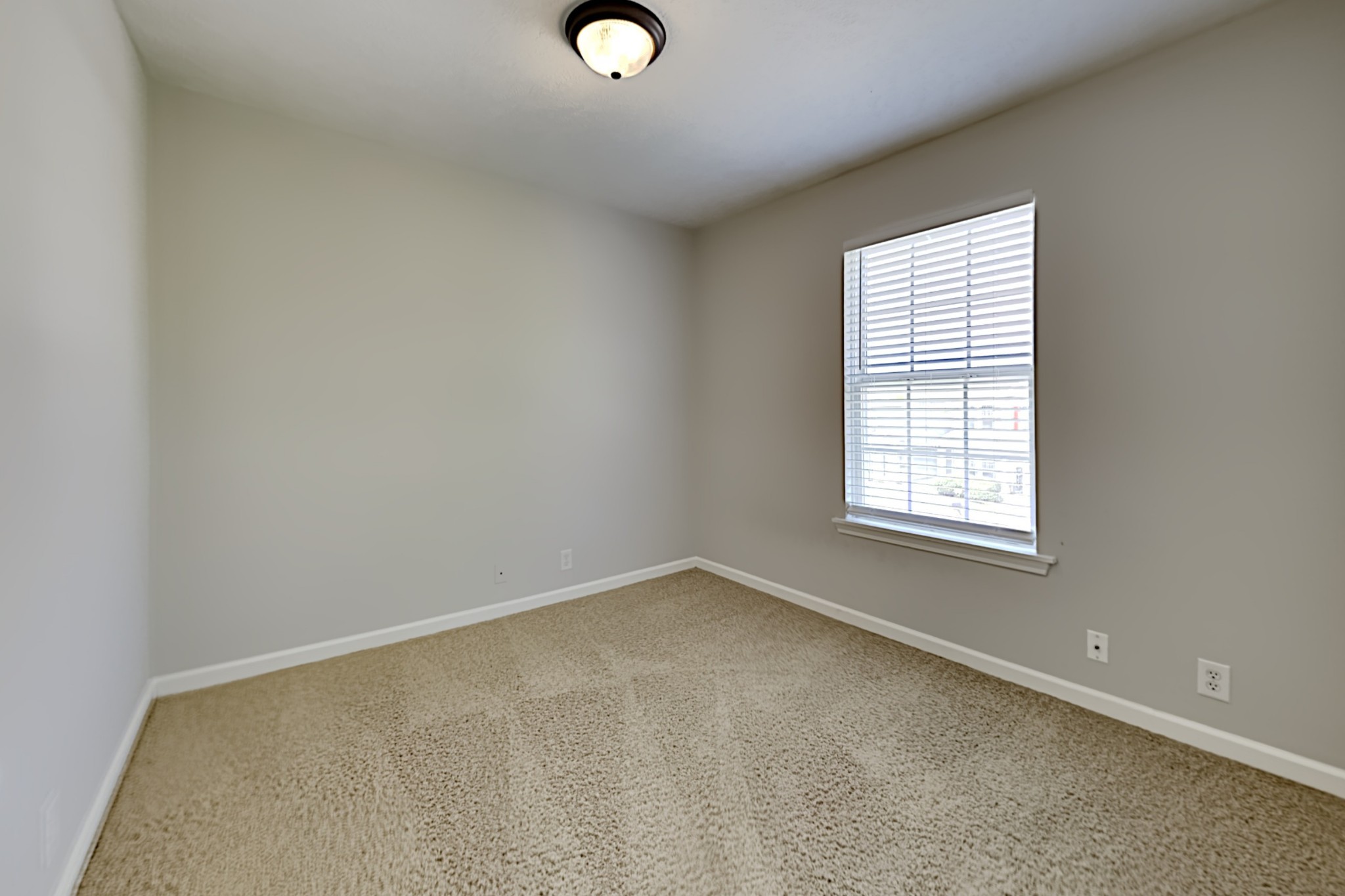 Image 16 of 34 For 12235 100th Avenue