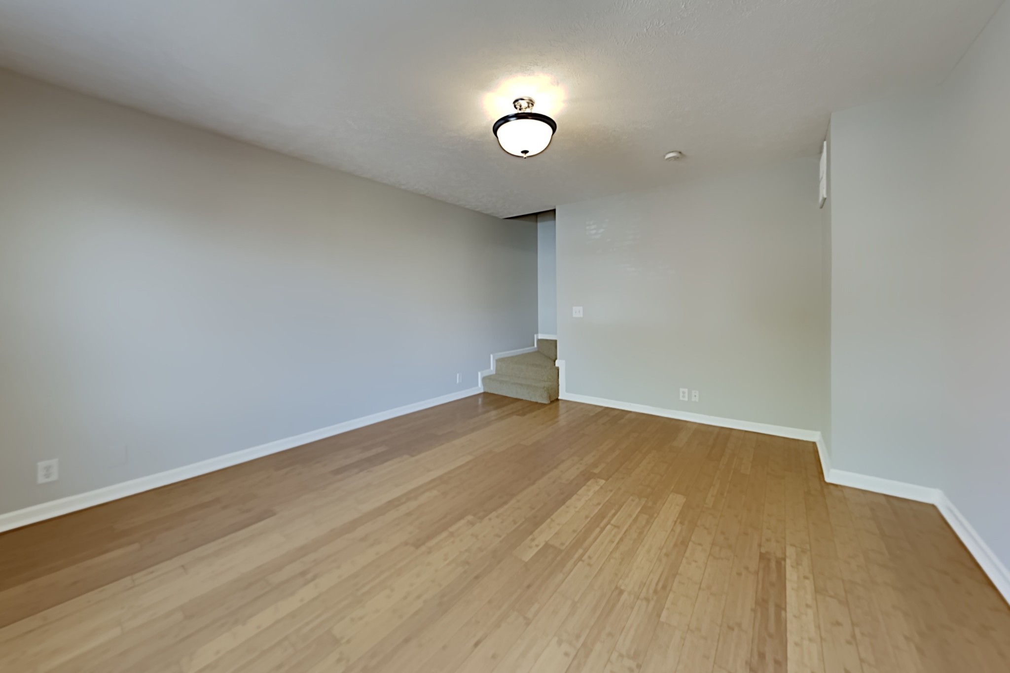 Image 5 of 34 For 12235 100th Avenue
