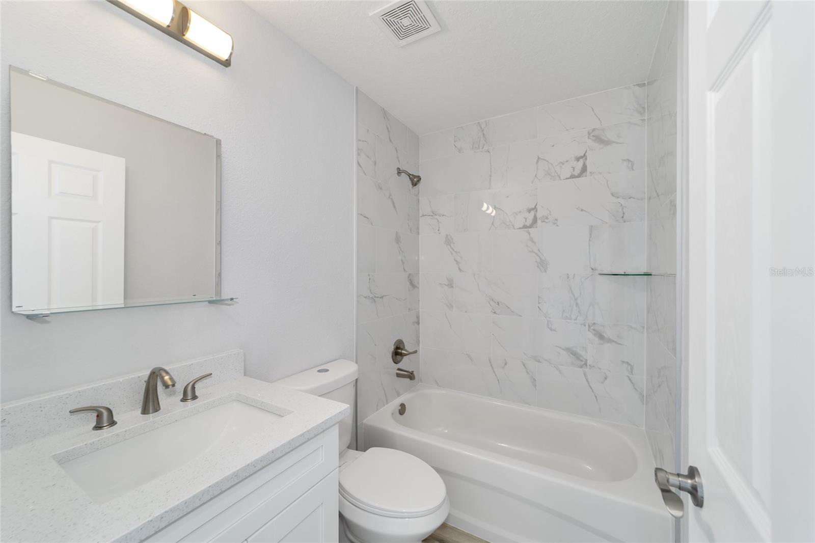 Image 34 of 38 For 13345 106 Street