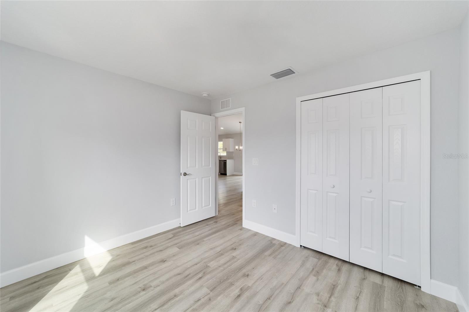Image 36 of 38 For 13345 106 Street