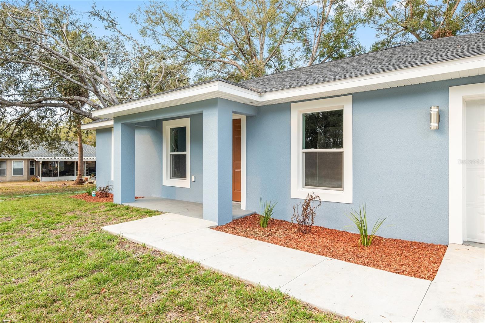 Image 4 of 38 For 13345 106 Street