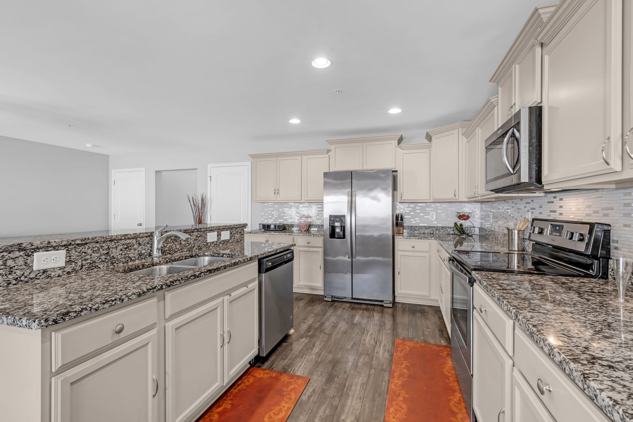 Image 13 of 17 For 4643 32nd Place