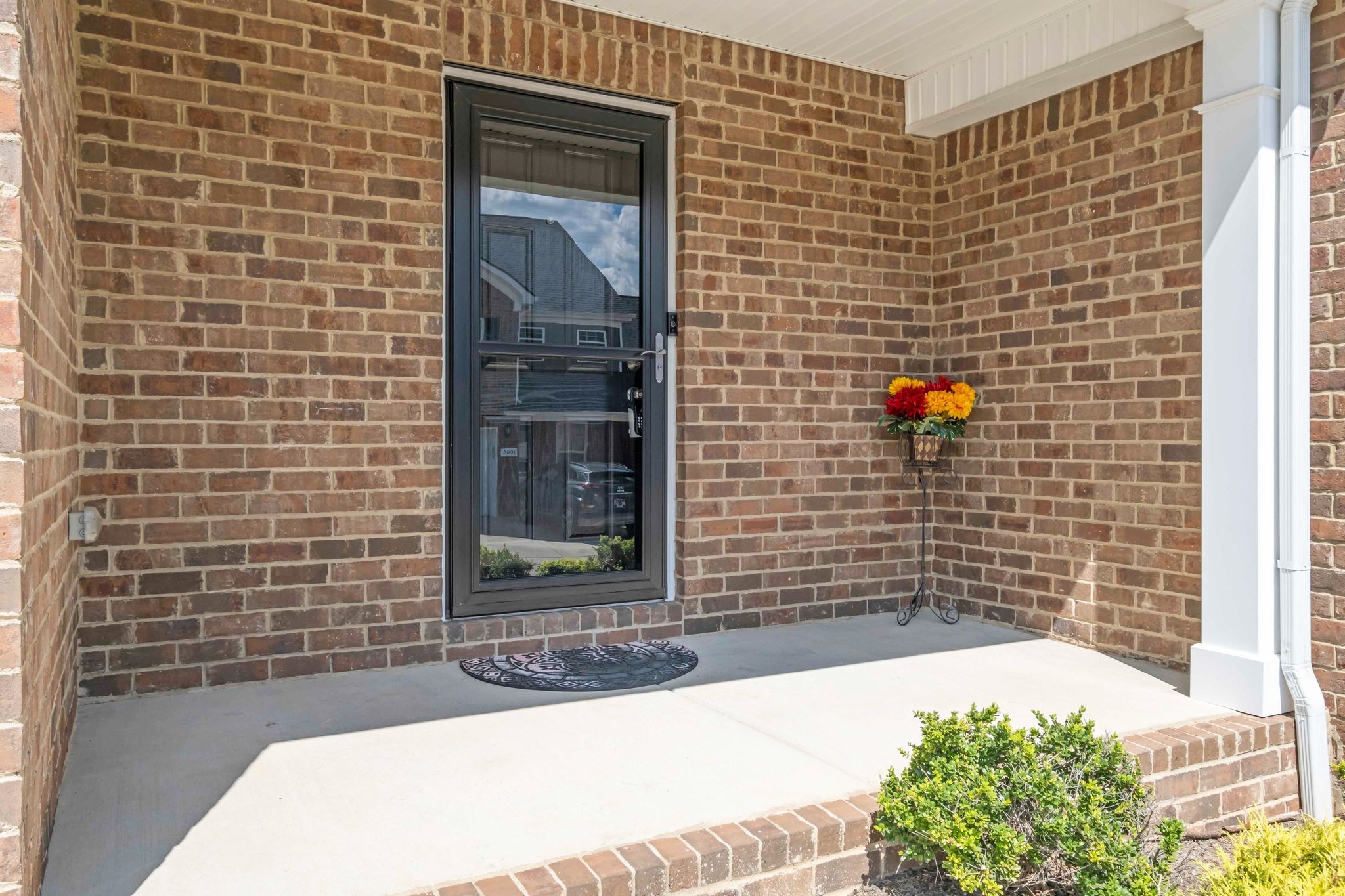 Image 2 of 17 For 4643 32nd Place