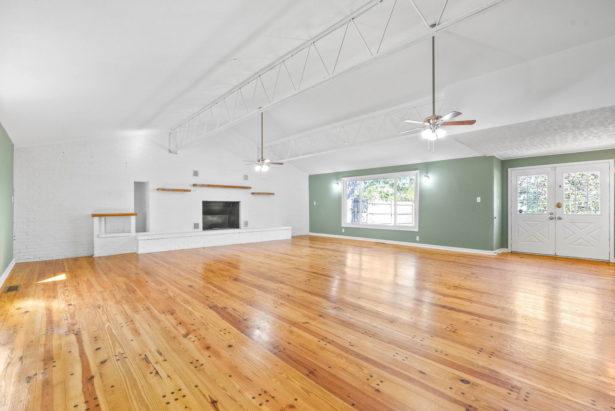 Image 10 of 37 For 2693 147 Terrace