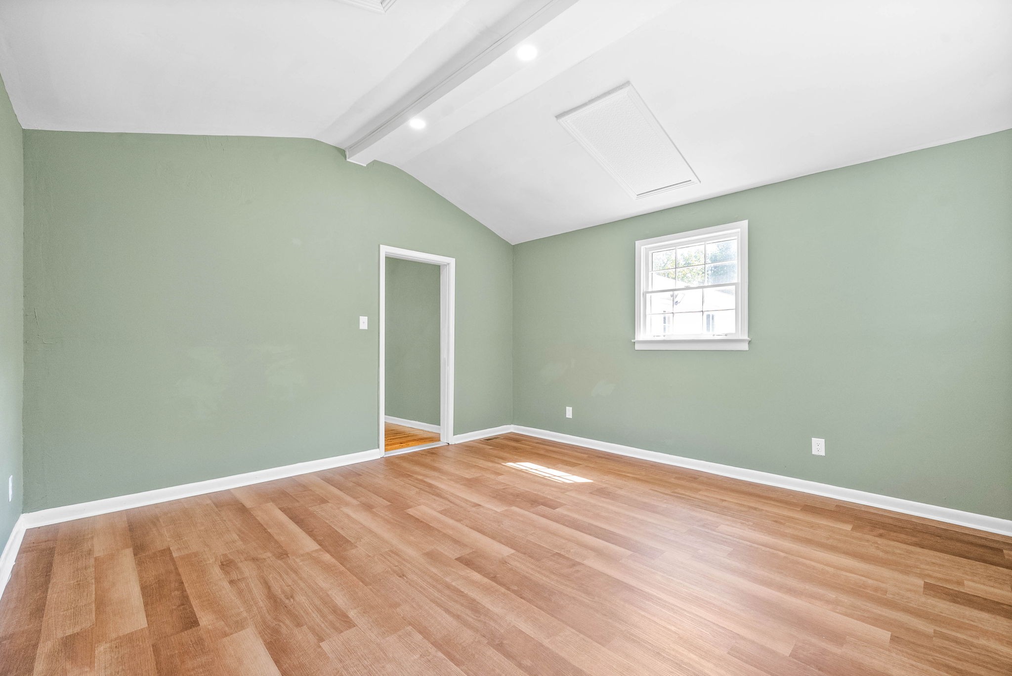 Image 13 of 37 For 2693 147 Terrace