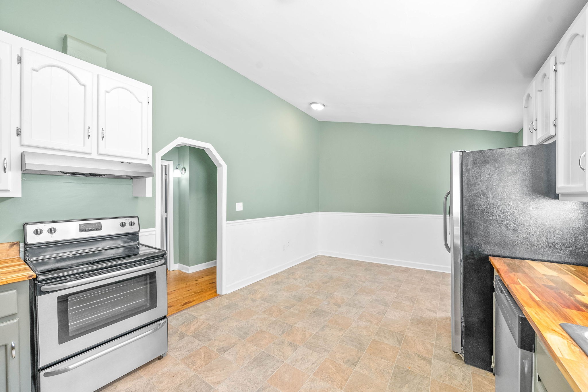 Image 18 of 37 For 2693 147 Terrace