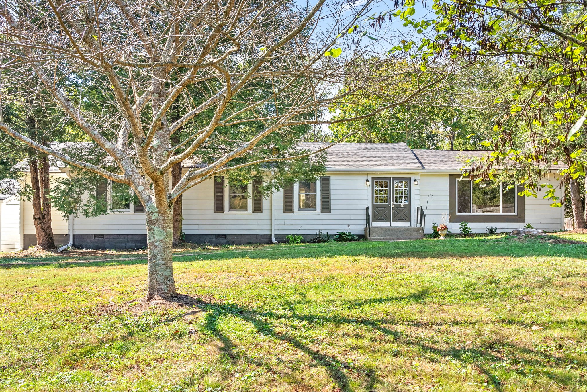 Image 3 of 37 For 2693 147 Terrace