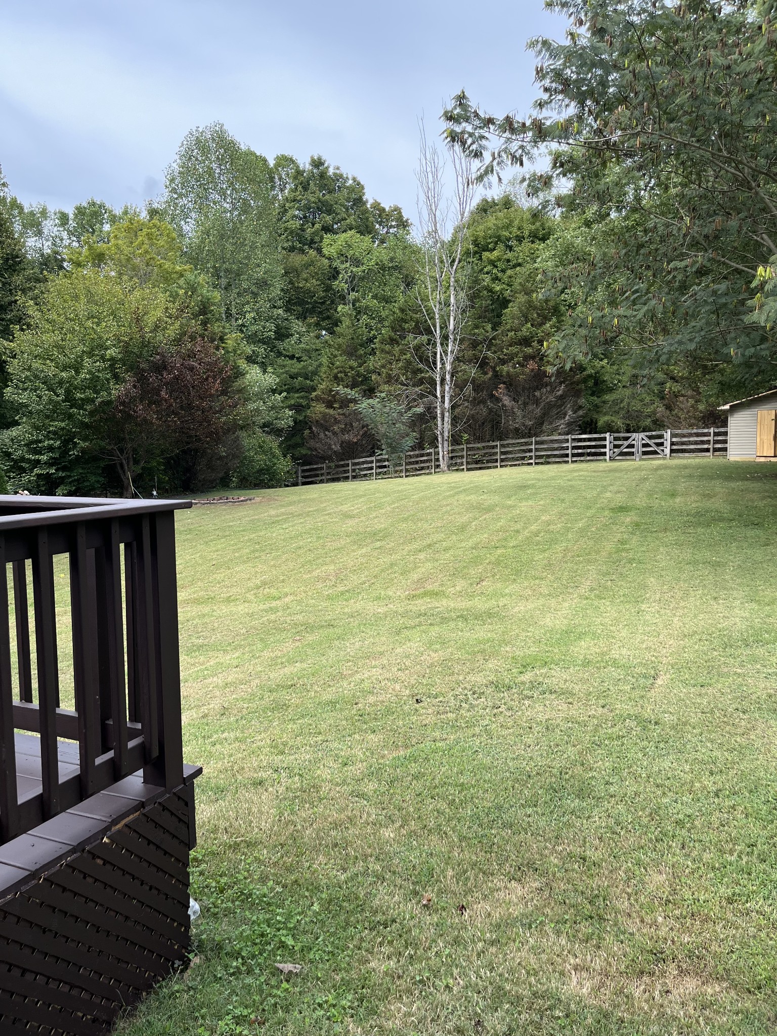Listing photo id 23 for 5251 180th Avenue Road