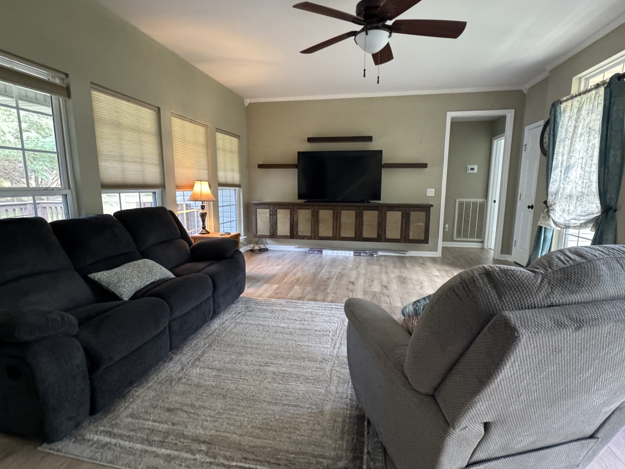 Listing photo id 5 for 5251 180th Avenue Road