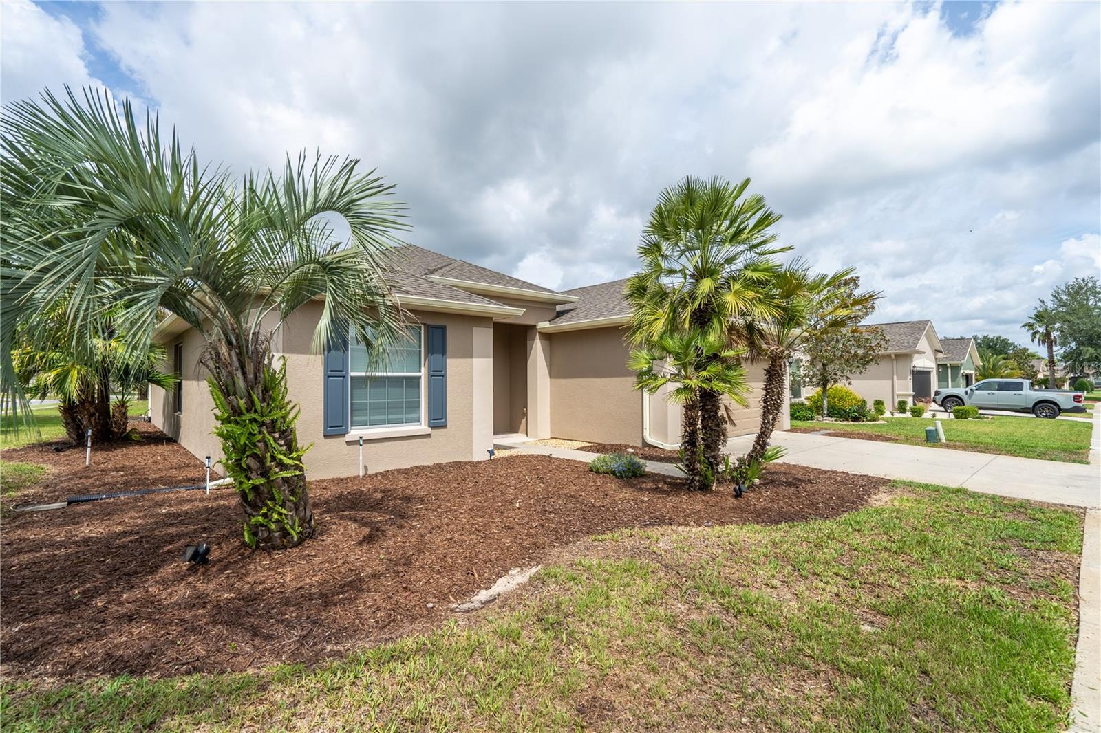 Image 6 of 44 For 6984 94th Court