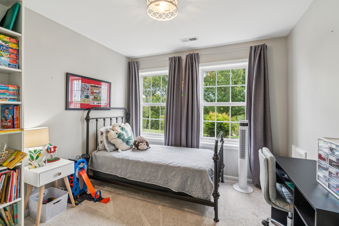 Listing photo id 15 for 12282 80th Street