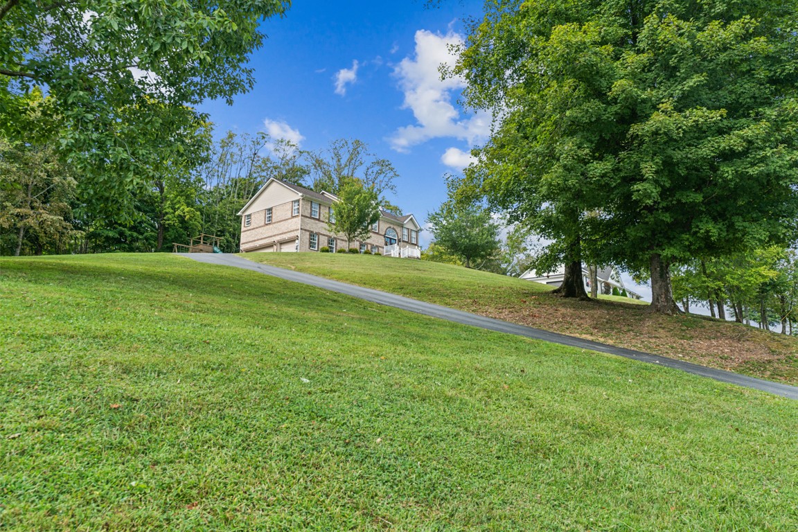 Listing photo id 1 for 12282 80th Street