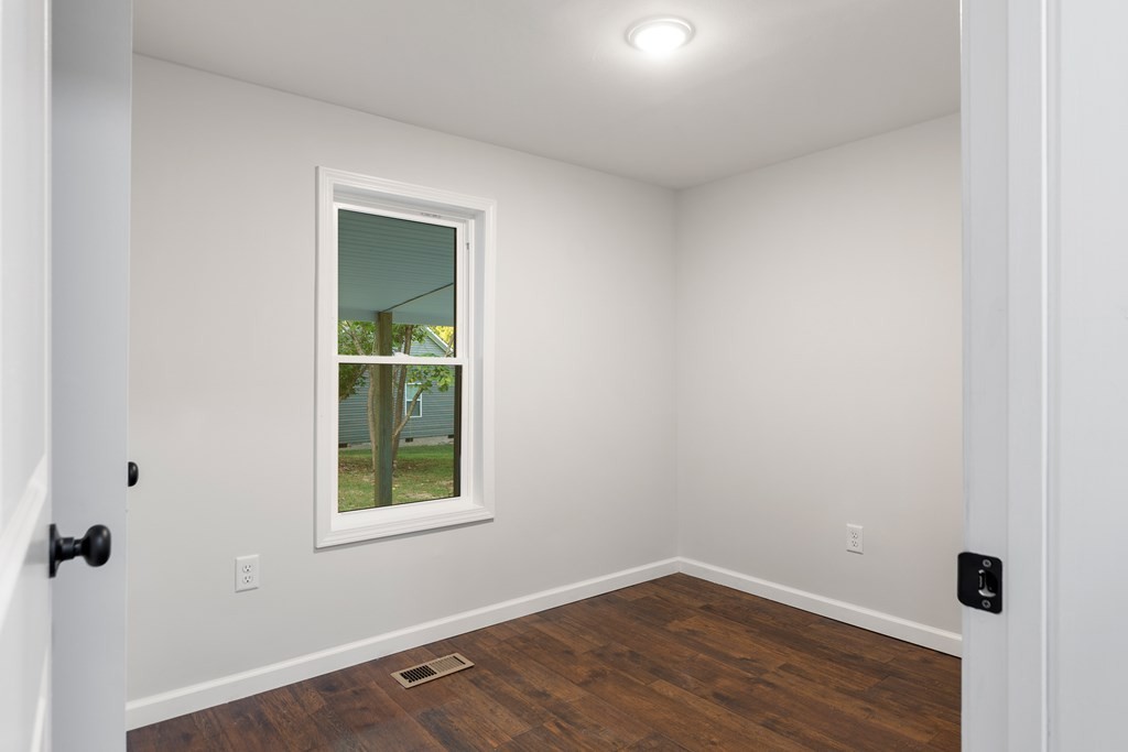 Image 14 of 19 For 4358 Deltona Boulevard