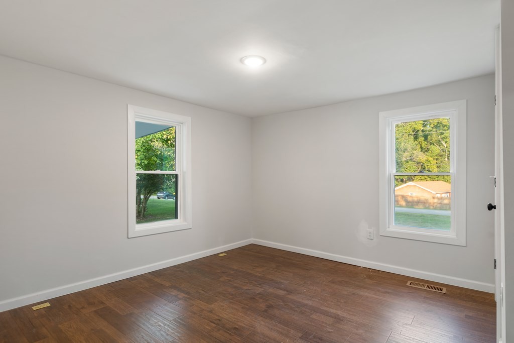 Image 16 of 19 For 4358 Deltona Boulevard