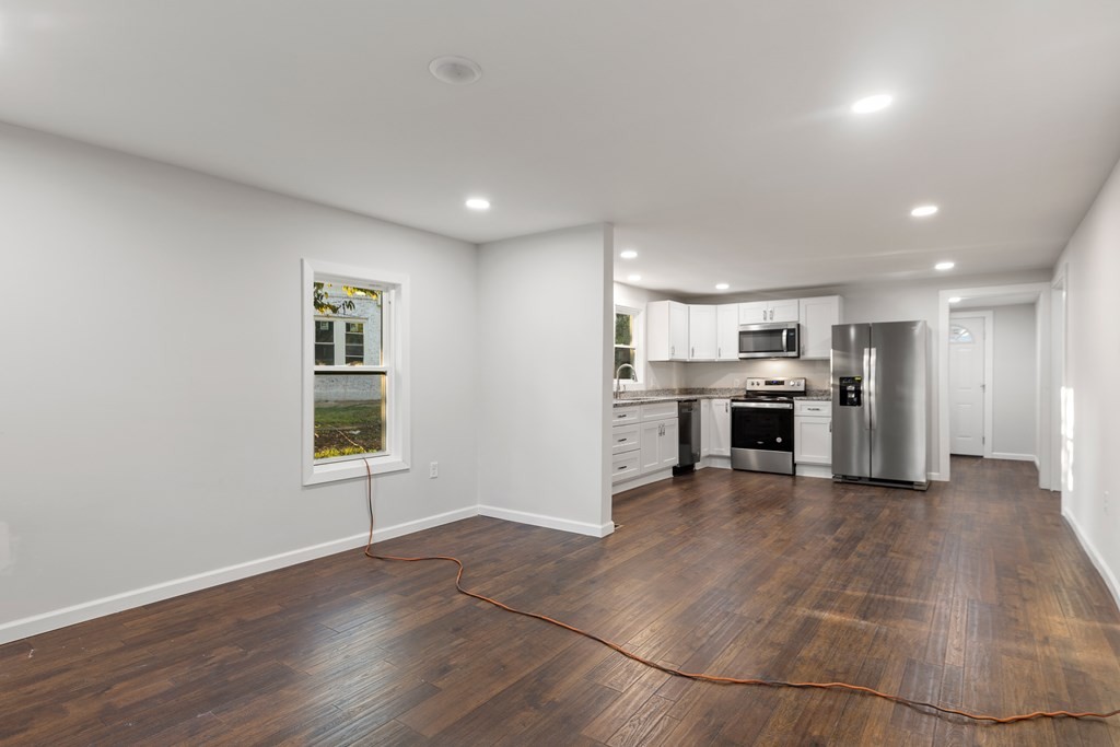Image 8 of 19 For 4358 Deltona Boulevard