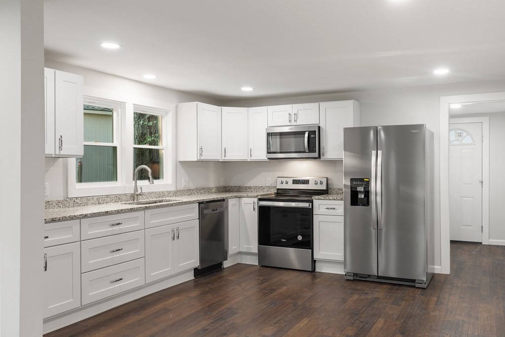 Image 9 of 19 For 4358 Deltona Boulevard