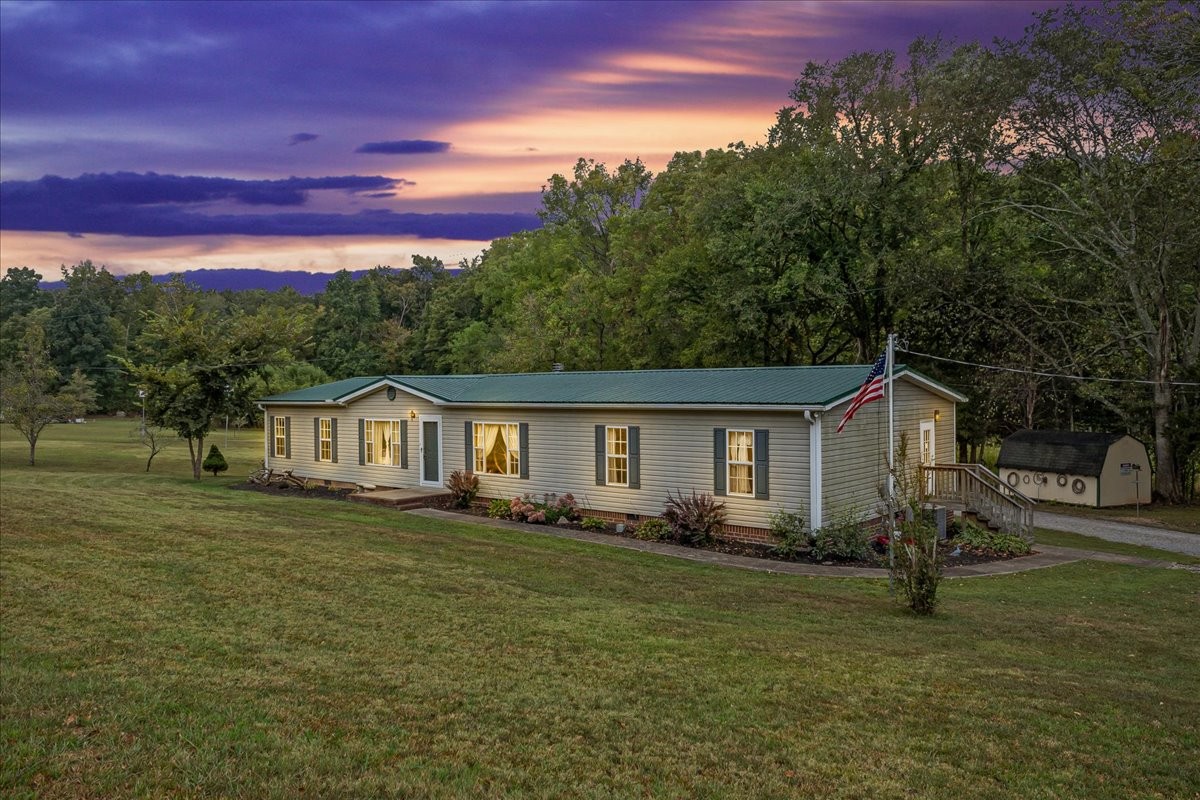 Image 2 of 35 For 8998 94th Street D