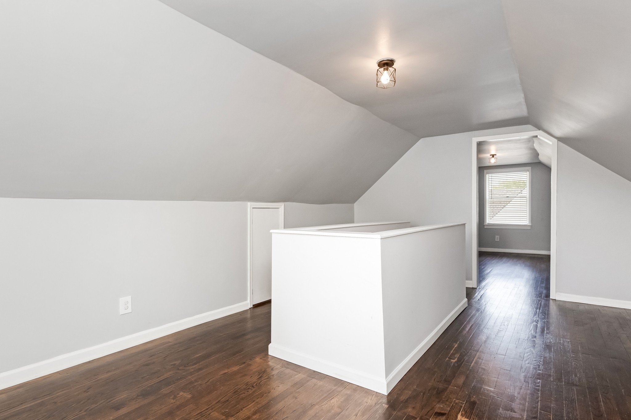 Image 21 of 53 For 10540 49th Avenue Rd