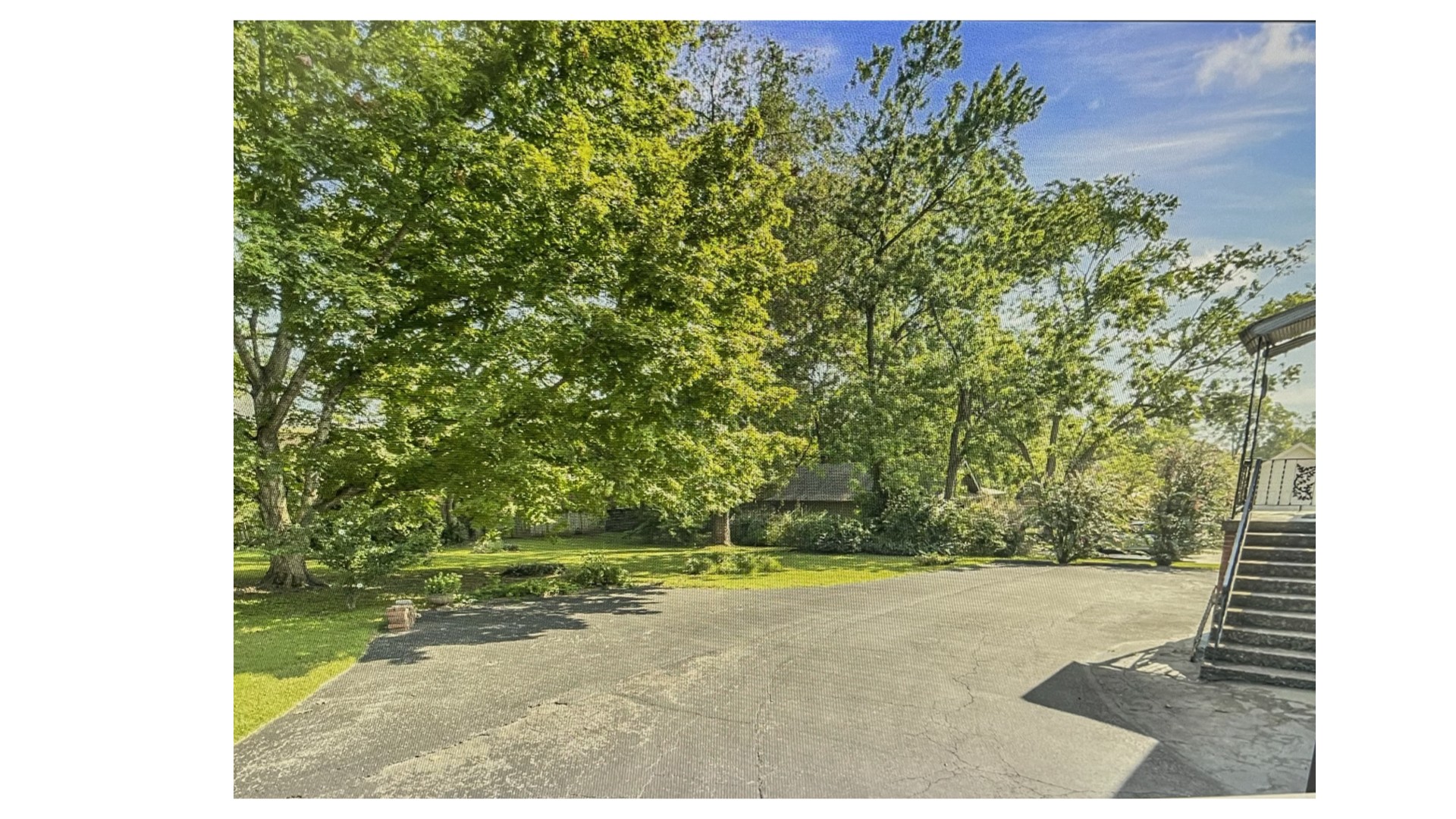 Image 3 of 5 For 5525 Irving Court