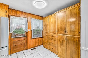 Image 4 of 12 For 5830 121st Terrace
