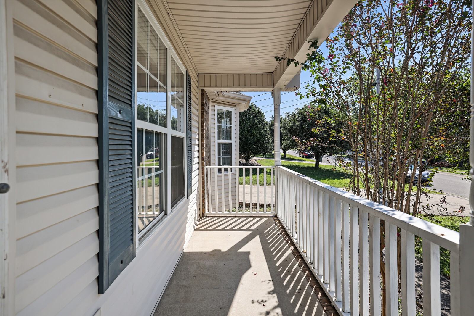 Image 4 of 14 For 2050 79th Loop