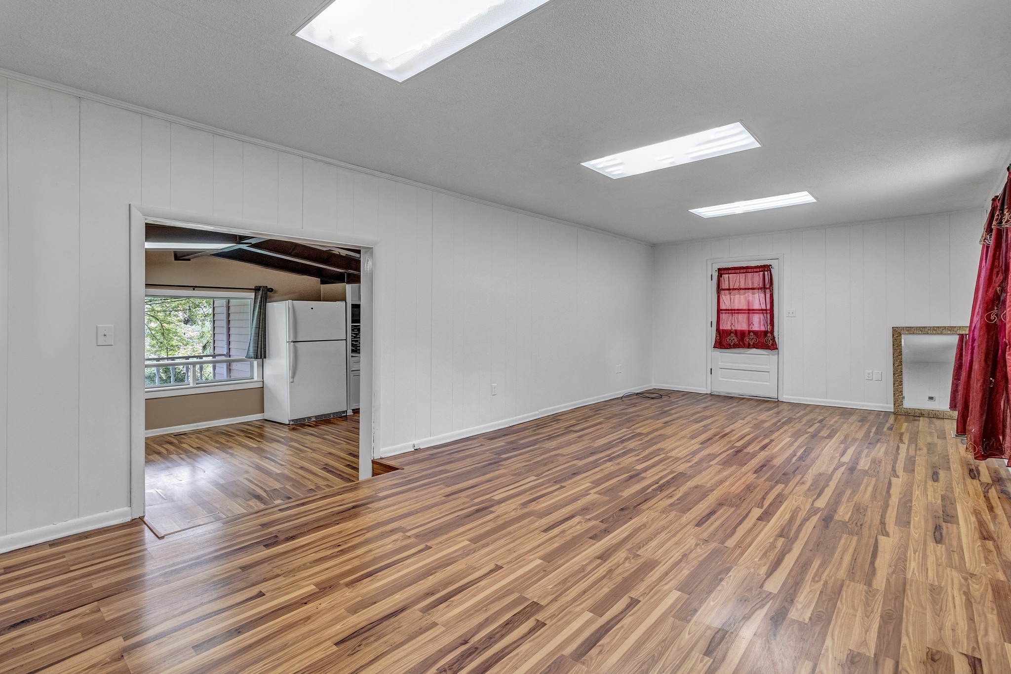 Image 14 of 68 For 5815 70th Street