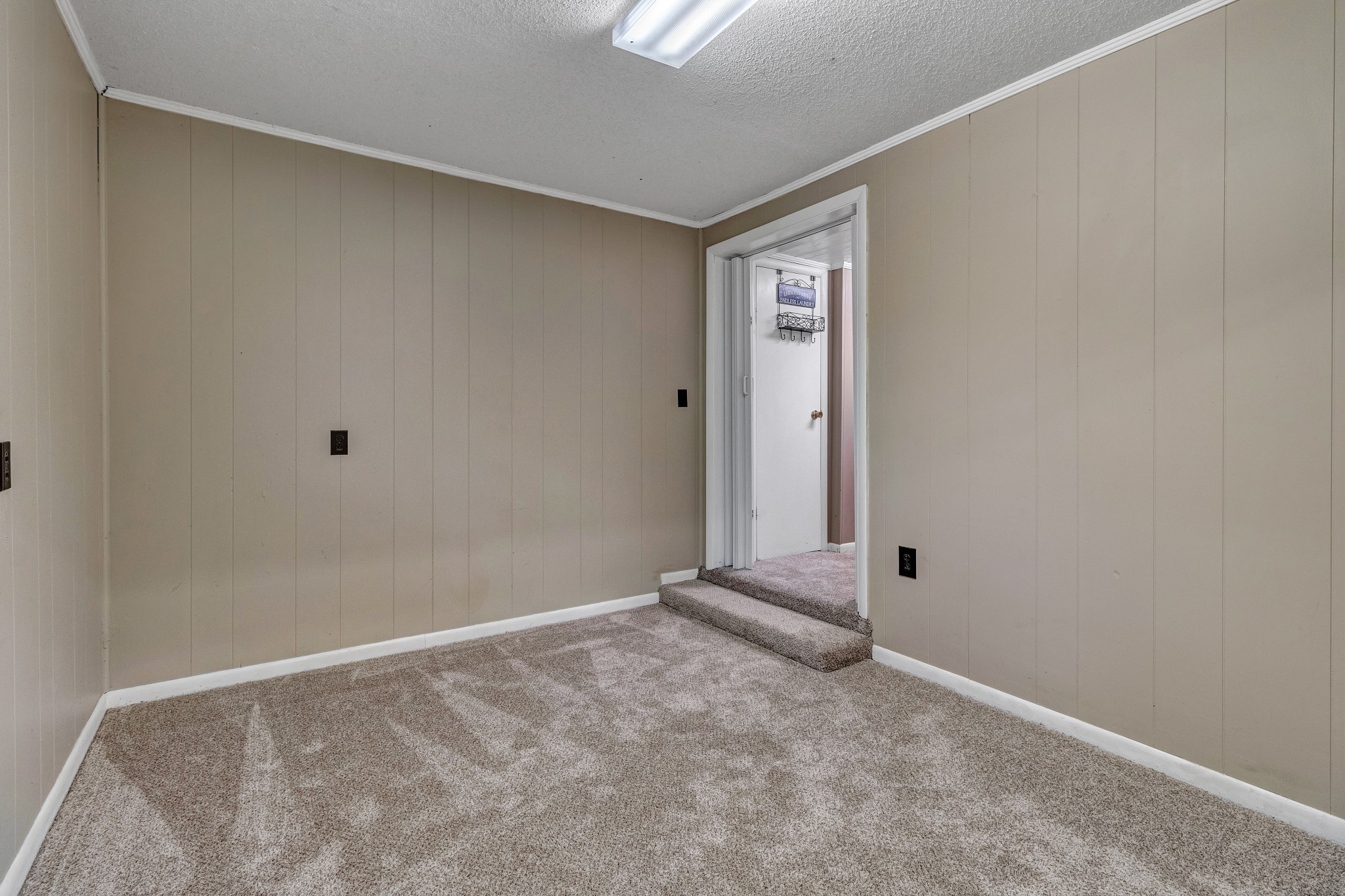 Image 21 of 68 For 5815 70th Street
