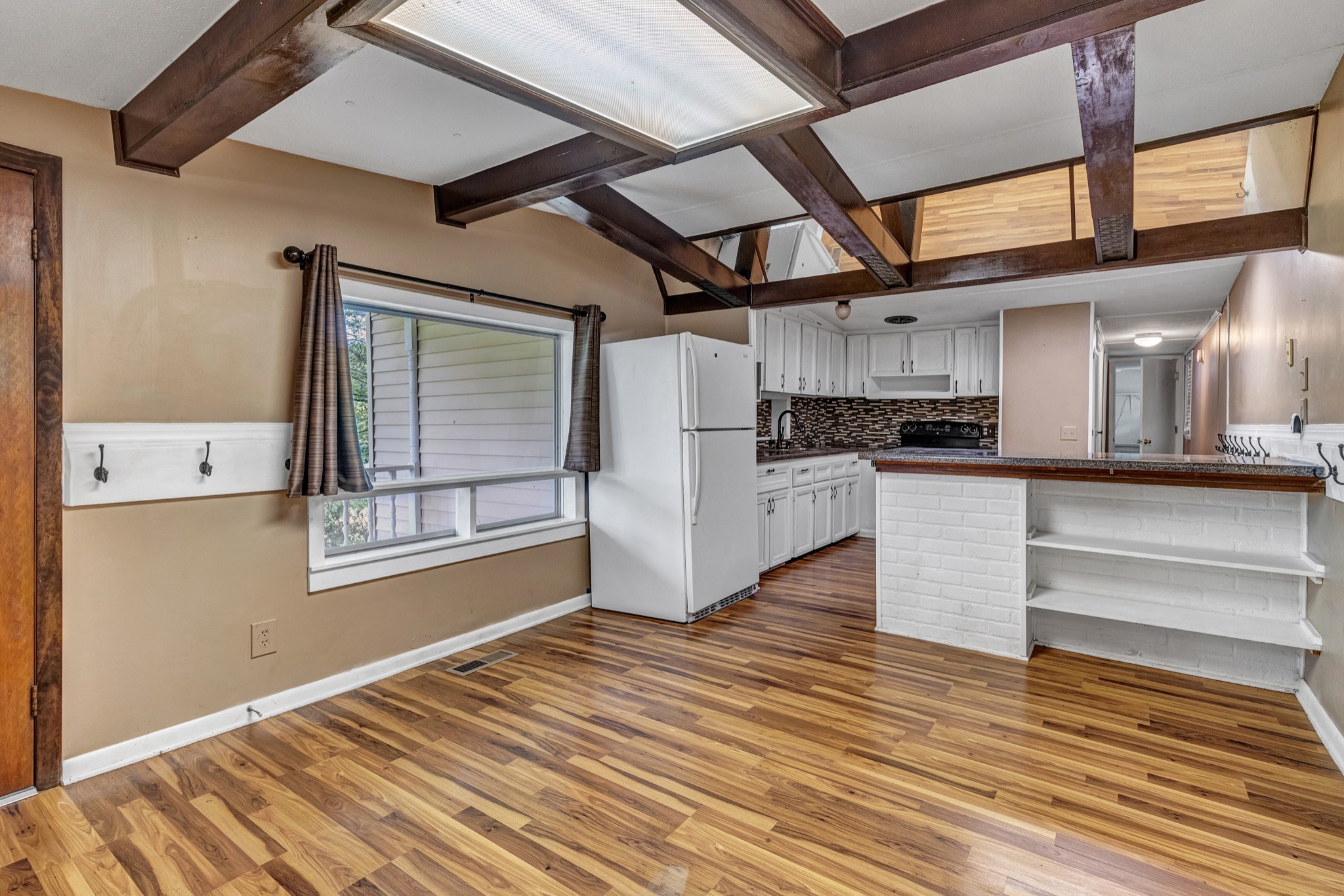 Image 7 of 68 For 5815 70th Street