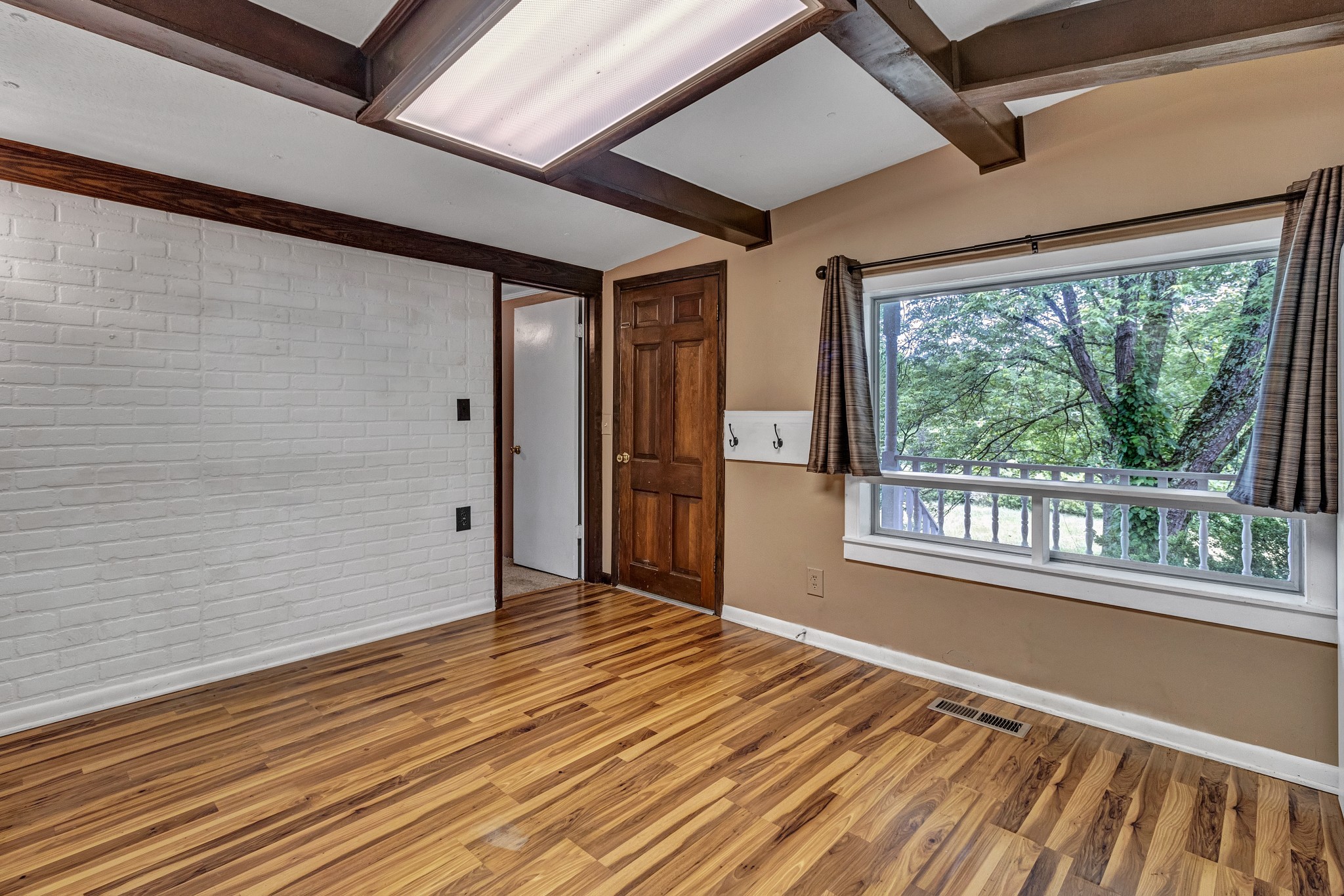 Image 8 of 68 For 5815 70th Street
