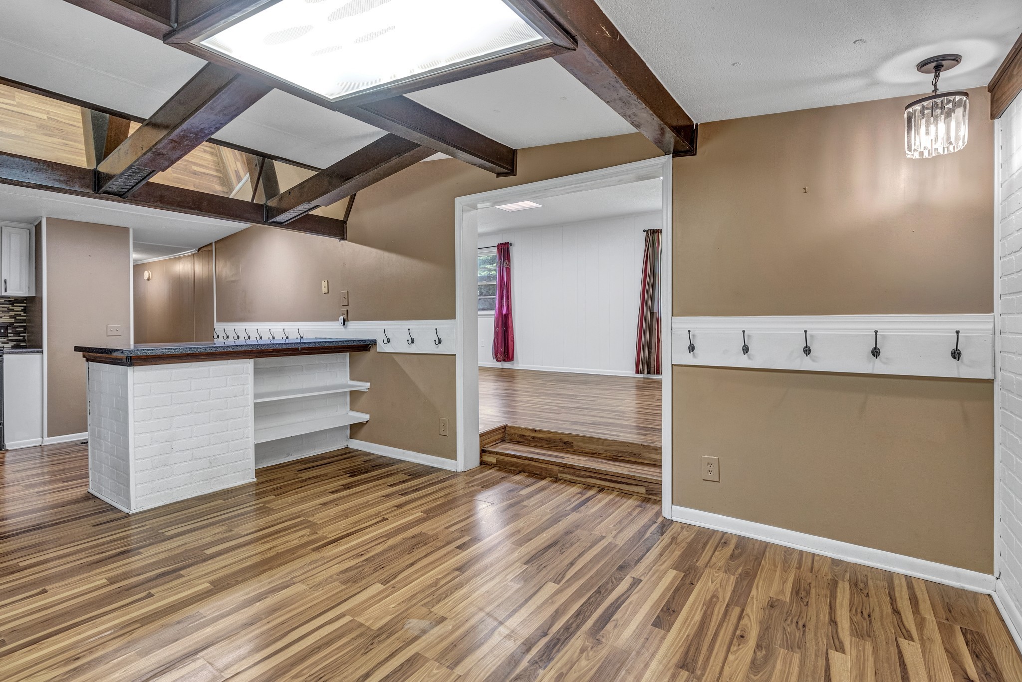 Image 9 of 68 For 5815 70th Street