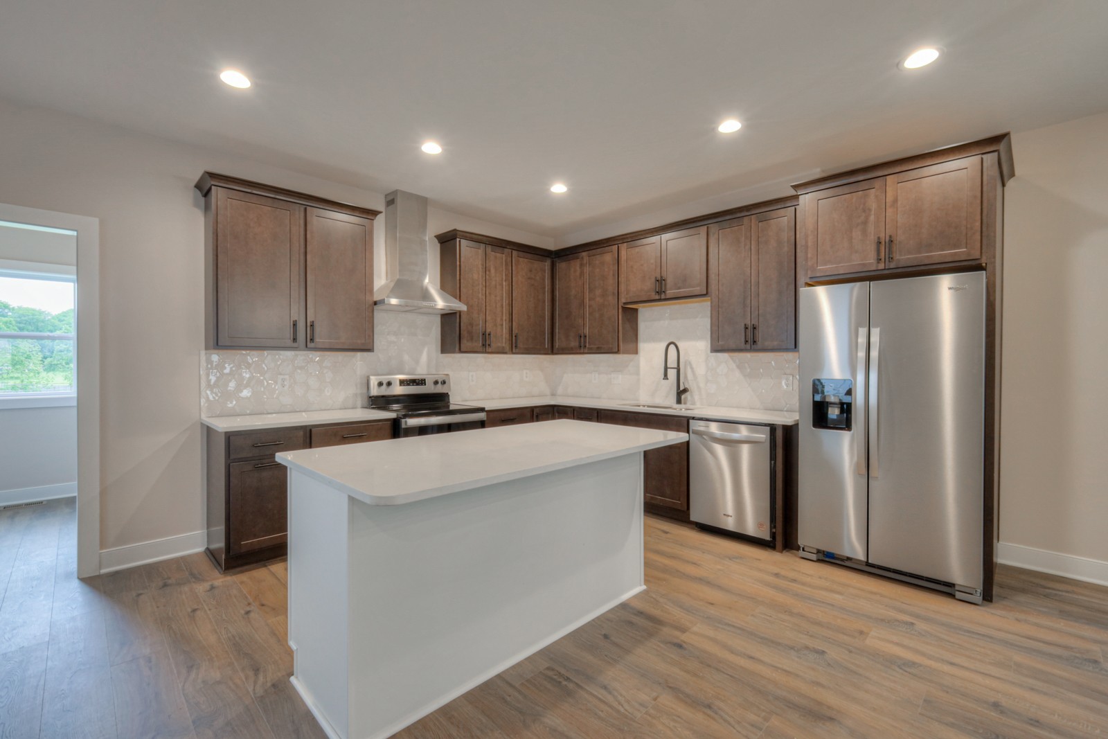 Image 11 of 30 For 9805 Dana Way