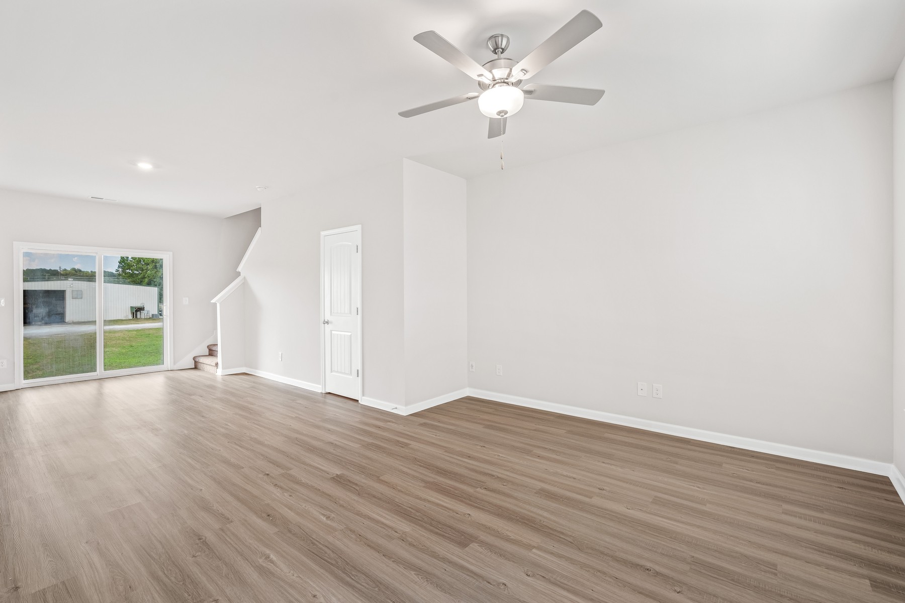 Image 3 of 45 For 9175 7th Avenue Road