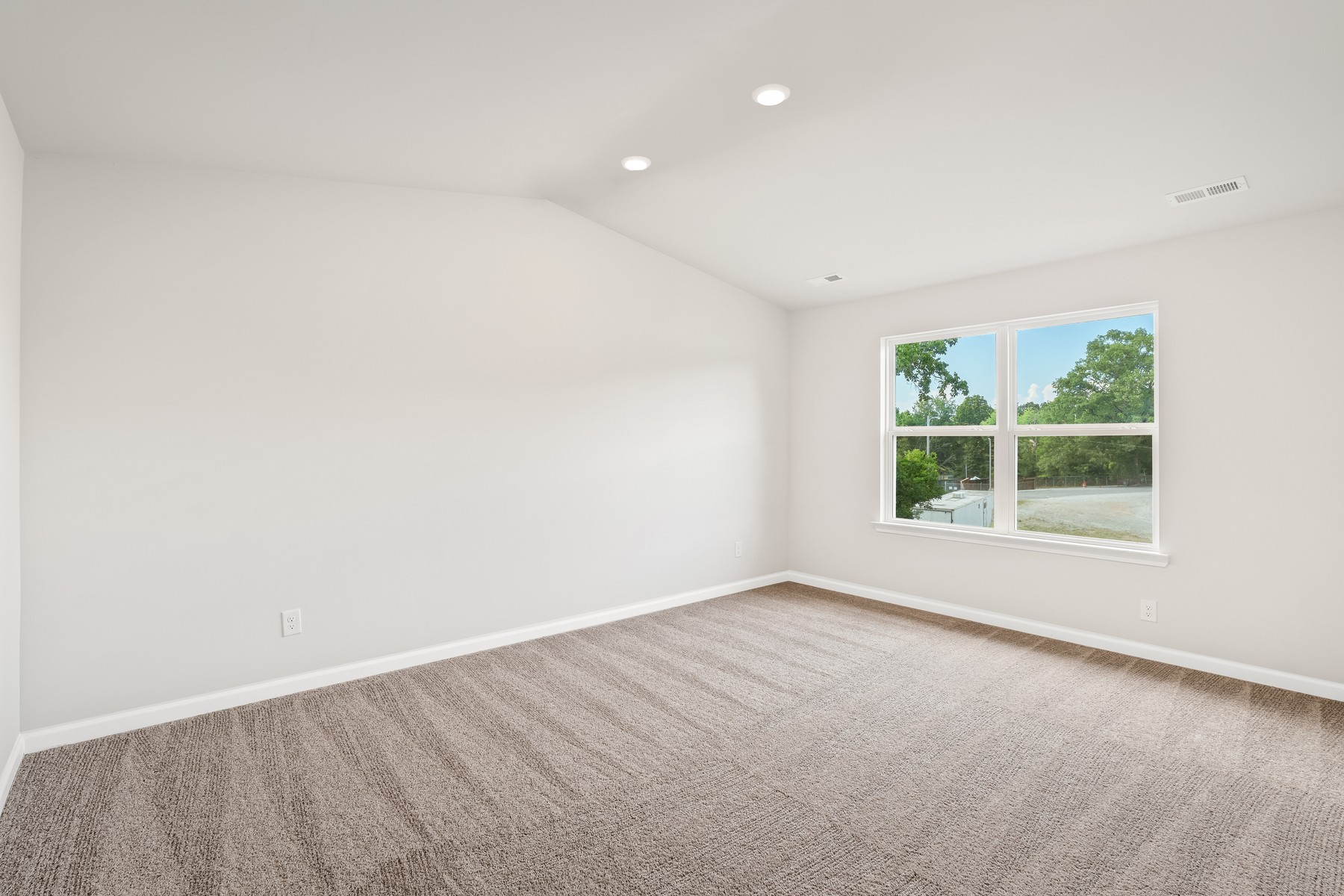 Image 6 of 45 For 9175 7th Avenue Road