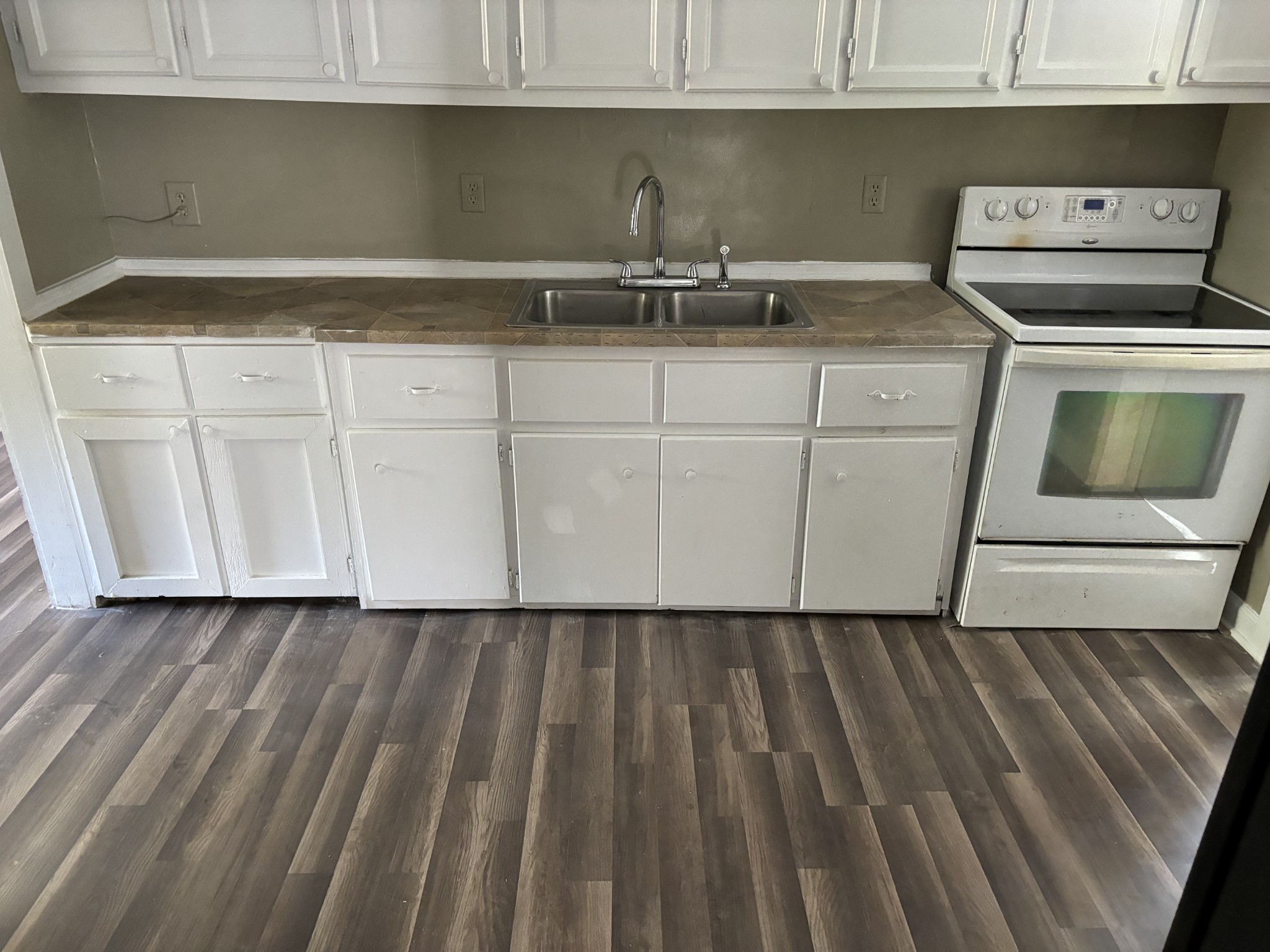 Image 4 of 67 For 4731 Crestline Drive