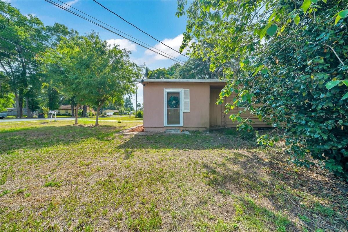 Image 19 of 64 For 1322 53rd Street