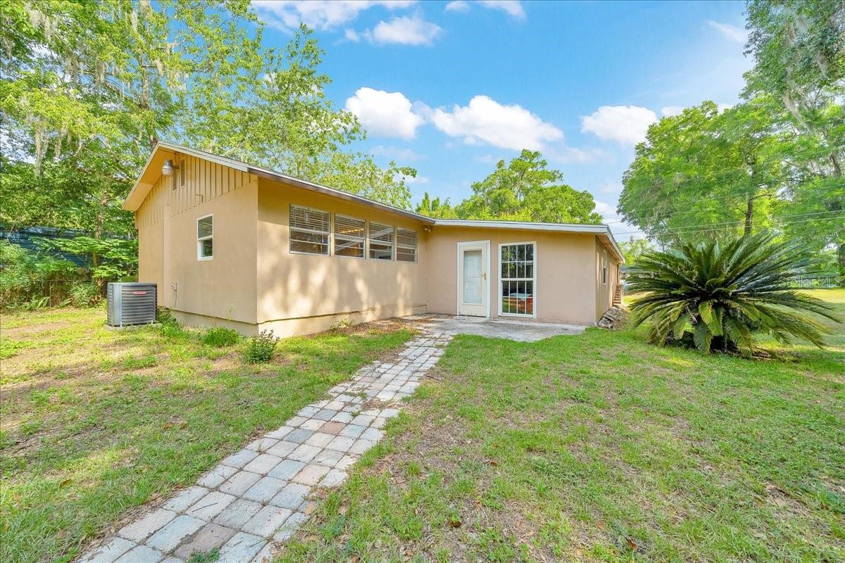 Image 24 of 64 For 1322 53rd Street