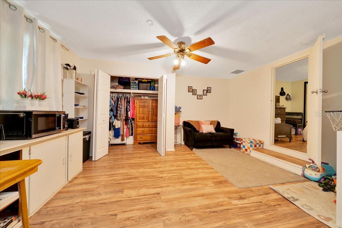 Image 31 of 64 For 1322 53rd Street